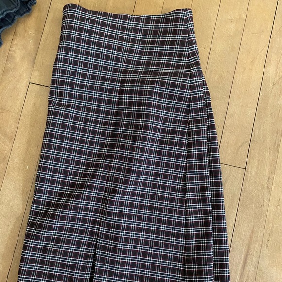 Urban Outfitters Darren Notched Plaid Mini Skirt - Picture 2 of 3